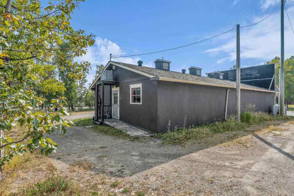 MLS® A2255420 - 5204 579 Highway  in Watervalley Rural Mountain View County, Commercial