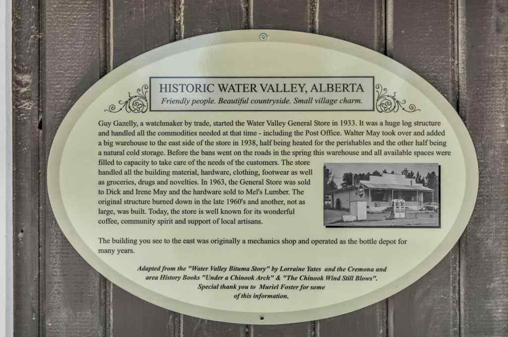 MLS® A2255420 - 5204 579 Highway  in Watervalley Rural Mountain View County, Commercial