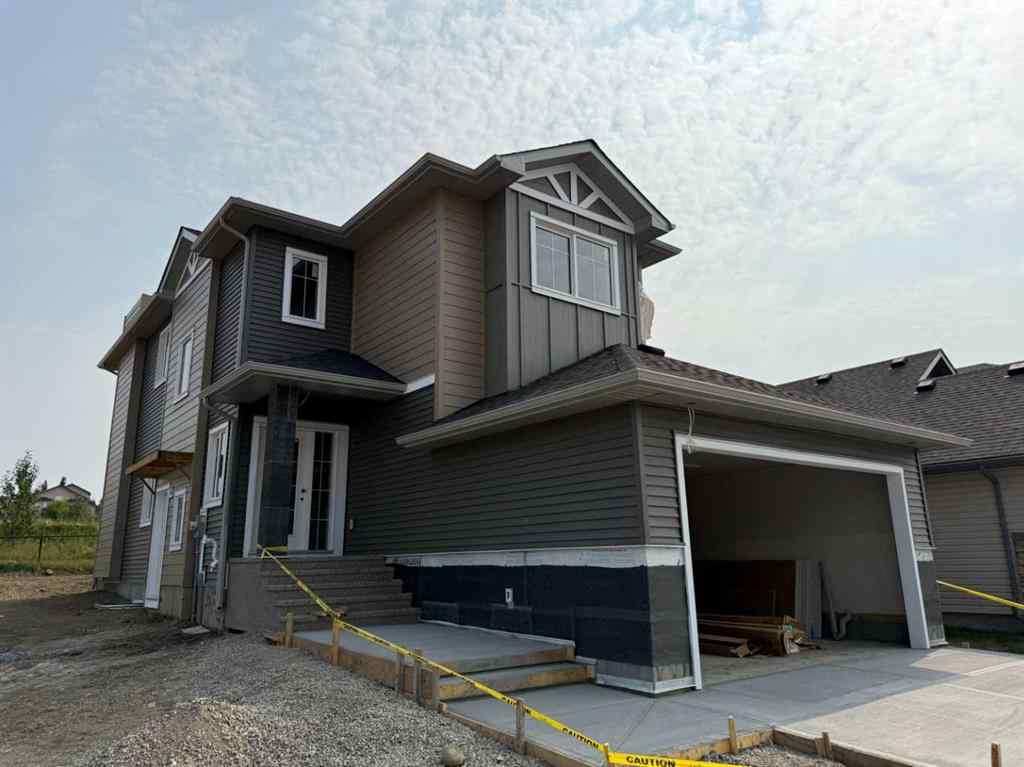 MLS® A2255422 - 104 Lakewood Circle  in Lakewood Strathmore, Residential