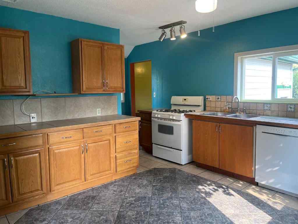 MLS® A2255426 - 112 Allison Street  in NONE Acme, Residential
