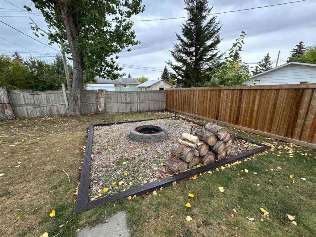MLS® A2255431 - 10245 113 Avenue  in Avondale Grande Prairie, Residential