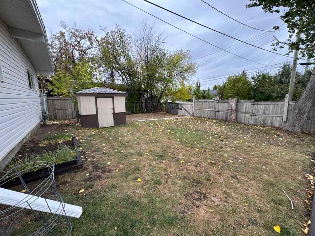 MLS® A2255431 - 10245 113 Avenue  in Avondale Grande Prairie, Residential