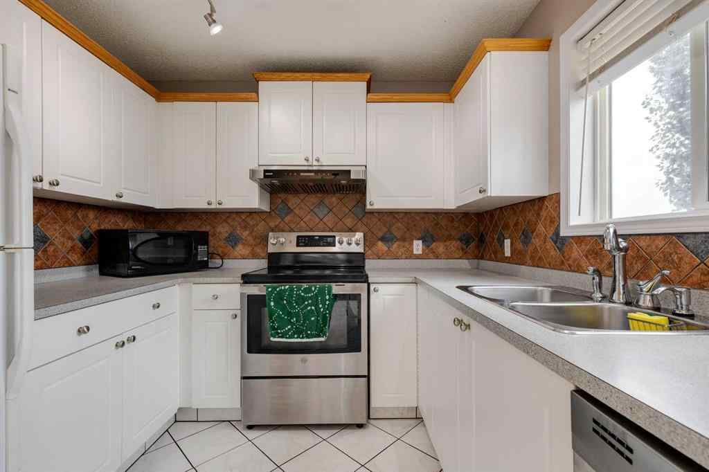 MLS® A2255432 - 2 Hidden Hills Terrace NW in Hidden Valley Calgary, Residential