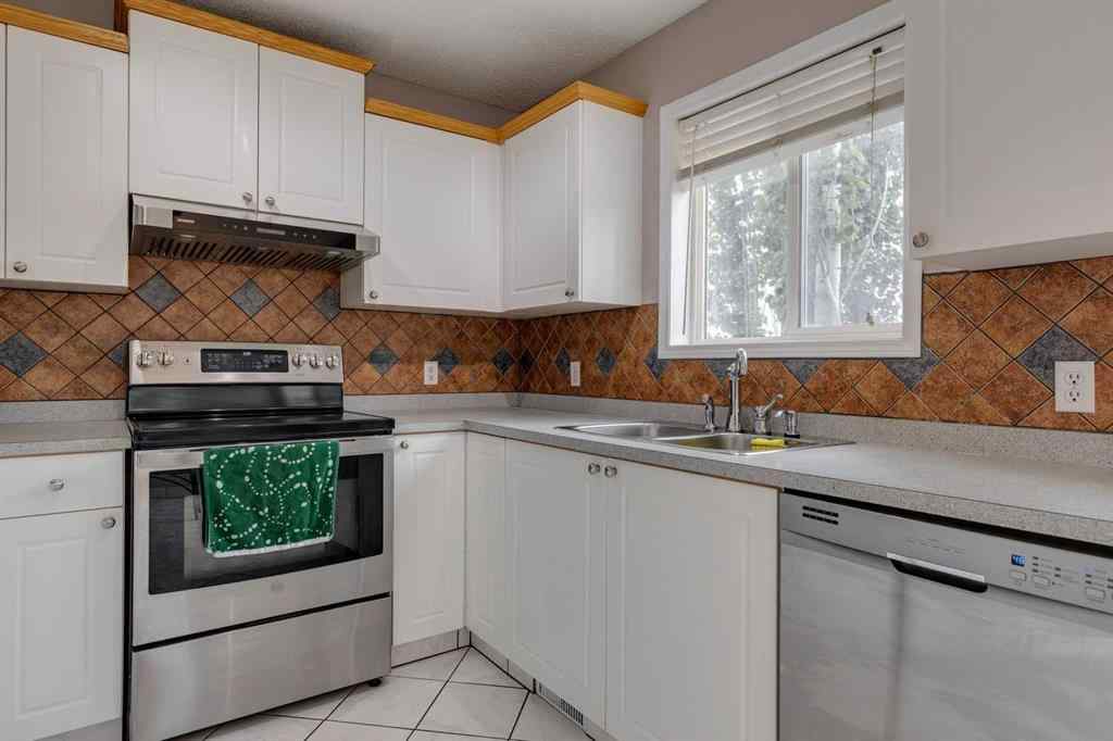 MLS® A2255432 - 2 Hidden Hills Terrace NW in Hidden Valley Calgary, Residential