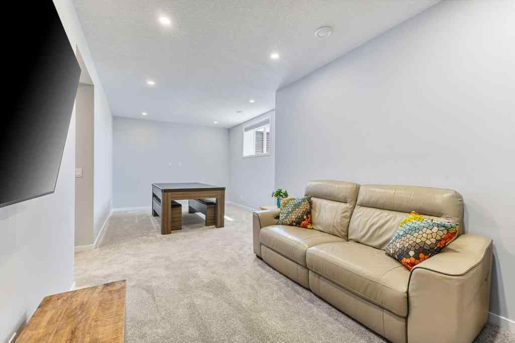 MLS® A2255434 - 307 Monterey Place SE in Montrose High River, Residential