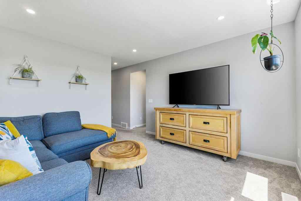 MLS® A2255434 - 307 Monterey Place SE in Montrose High River, Residential