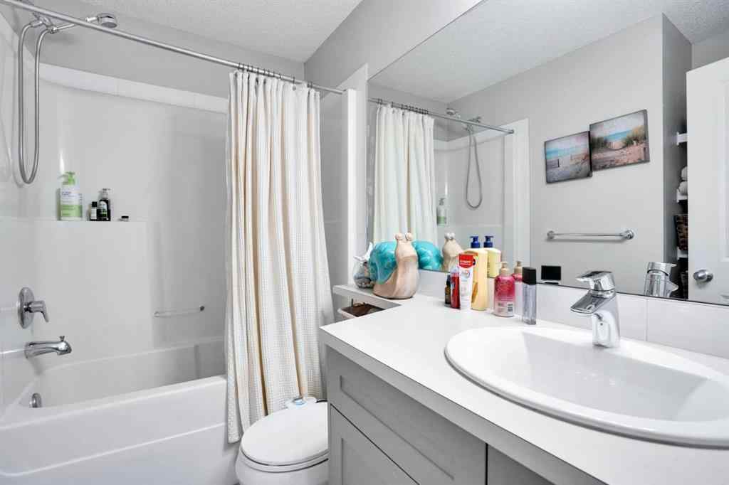 MLS® A2255435 - 215 Savanna Parade NE in Saddle Ridge Calgary, Residential