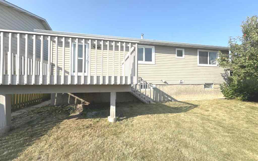 MLS® A2255440 - 932 Rundlecairn Way NE in Rundle Calgary, Residential