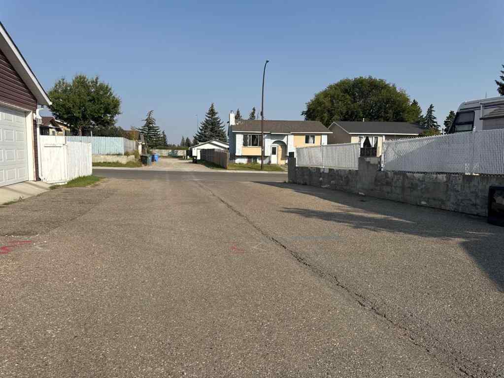 MLS® A2255440 - 932 Rundlecairn Way NE in Rundle Calgary, Residential