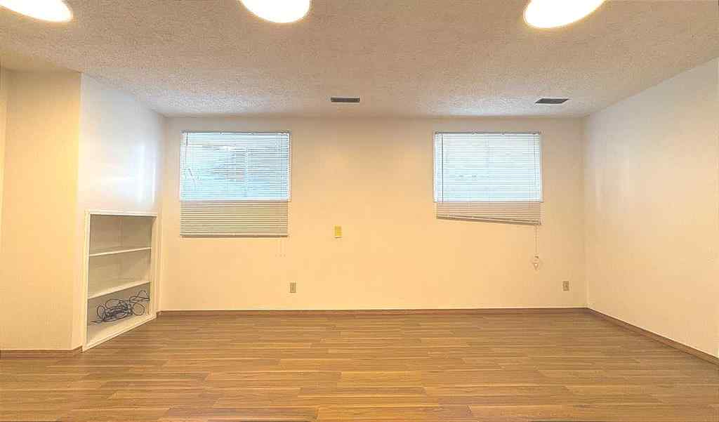 MLS® A2255440 - 932 Rundlecairn Way NE in Rundle Calgary, Residential