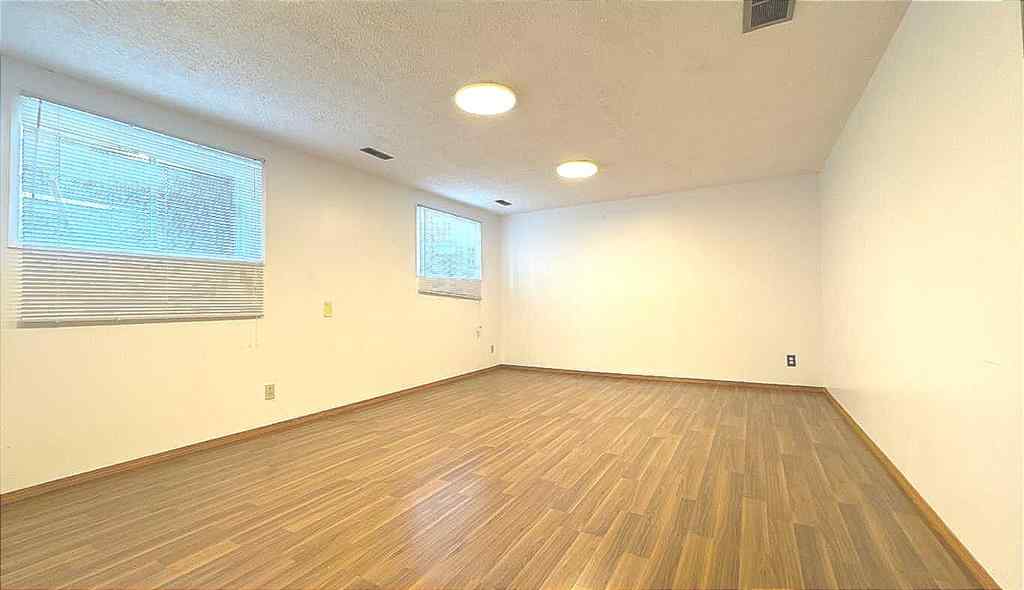 MLS® A2255440 - 932 Rundlecairn Way NE in Rundle Calgary, Residential