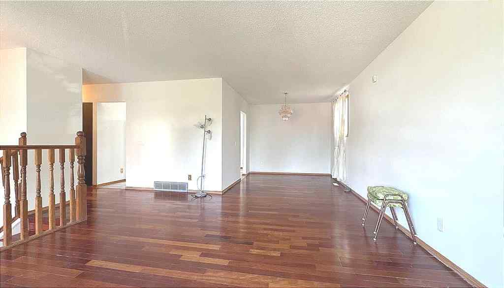 MLS® A2255440 - 932 Rundlecairn Way NE in Rundle Calgary, Residential