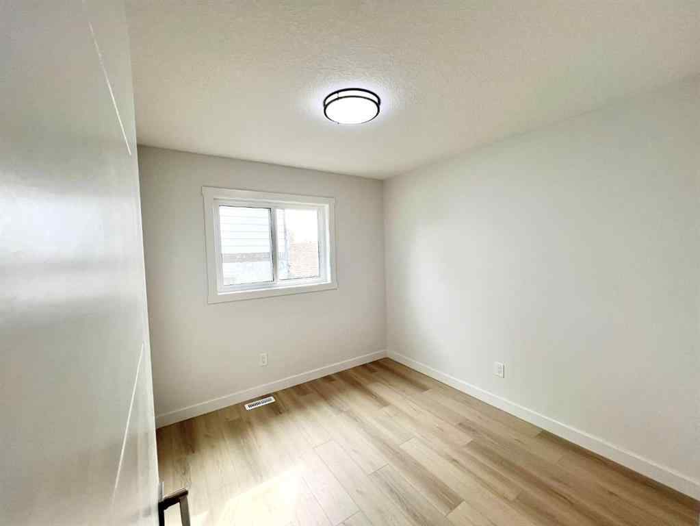 MLS® A2255442 - 131 Whiteview Close NE in Whitehorn Calgary, Residential
