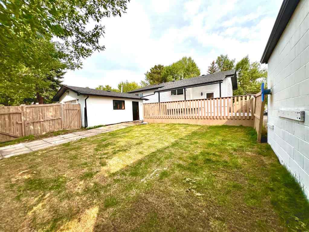 MLS® A2255442 - 131 Whiteview Close NE in Whitehorn Calgary, Residential