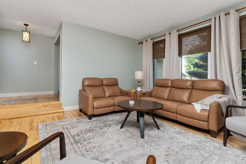 MLS® A2255443 - 5005 65 Street  in Grandview Camrose, Residential