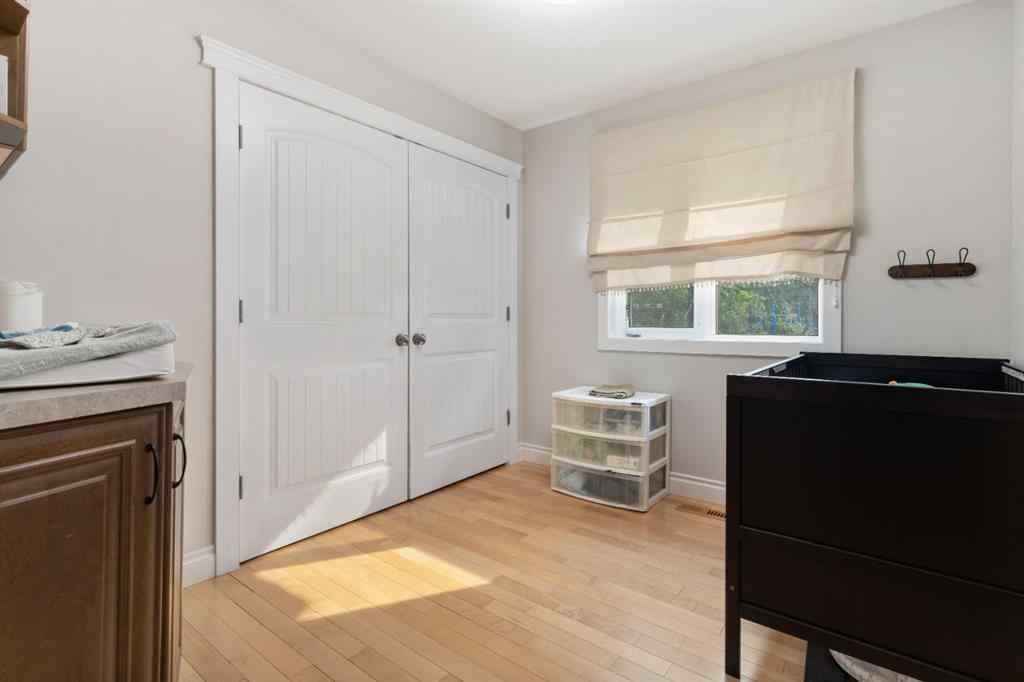 MLS® A2255443 - 5005 65 Street  in Grandview Camrose, Residential