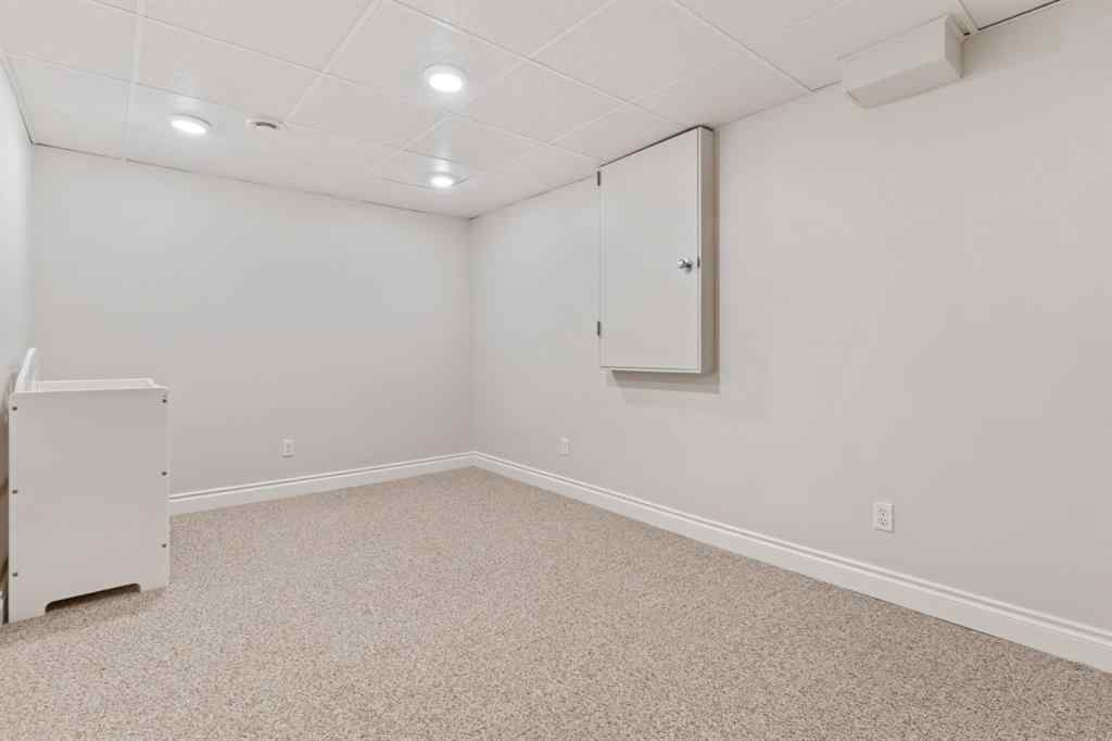 MLS® A2255443 - 5005 65 Street  in Grandview Camrose, Residential