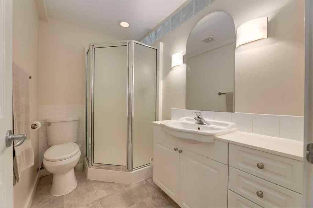 MLS® A2255446 - 21 Springbank Rise SW in Springbank Hill Calgary, Residential