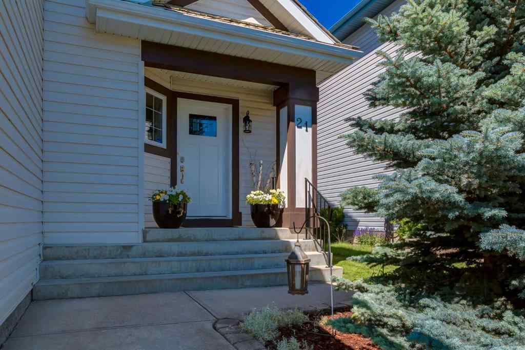 MLS® A2255446 - 21 Springbank Rise SW in Springbank Hill Calgary, Residential
