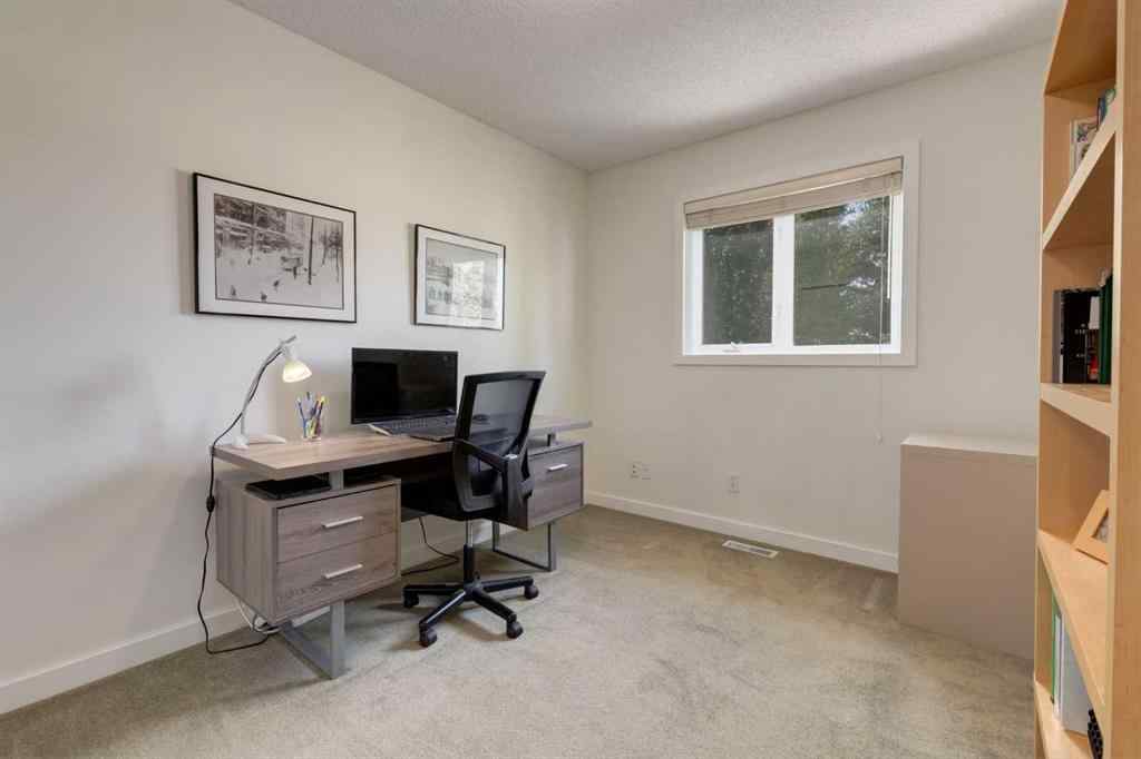 MLS® A2255446 - 21 Springbank Rise SW in Springbank Hill Calgary, Residential