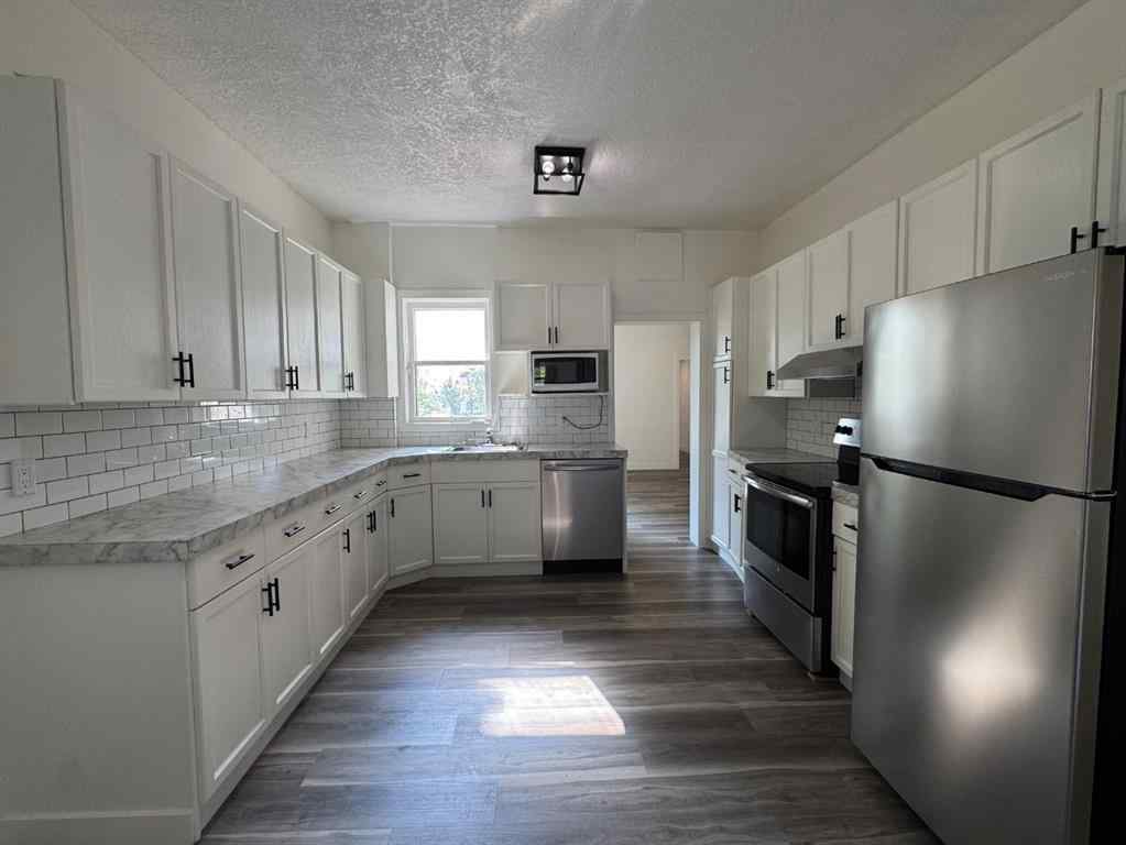 MLS® A2255448 - 11104 102 Avenue  in NONE Fairview, Residential