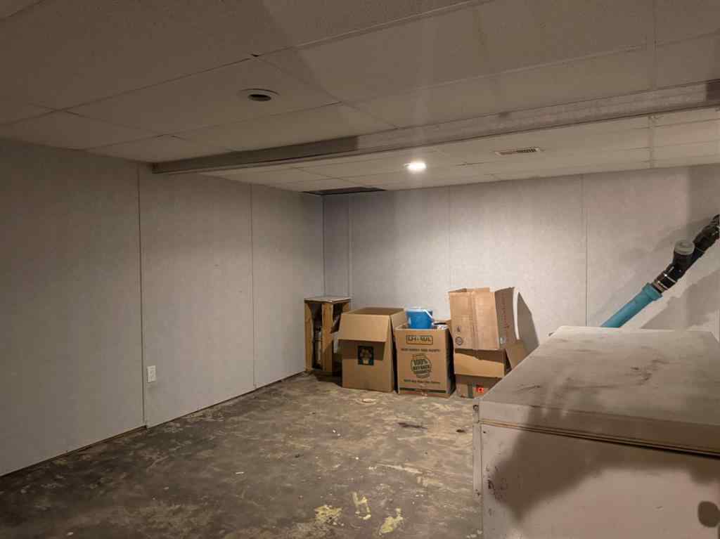 MLS® A2255448 - 11104 102 Avenue  in NONE Fairview, Residential