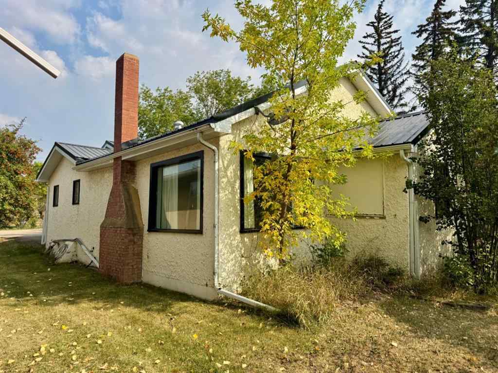 MLS® A2255448 - 11104 102 Avenue  in NONE Fairview, Residential
