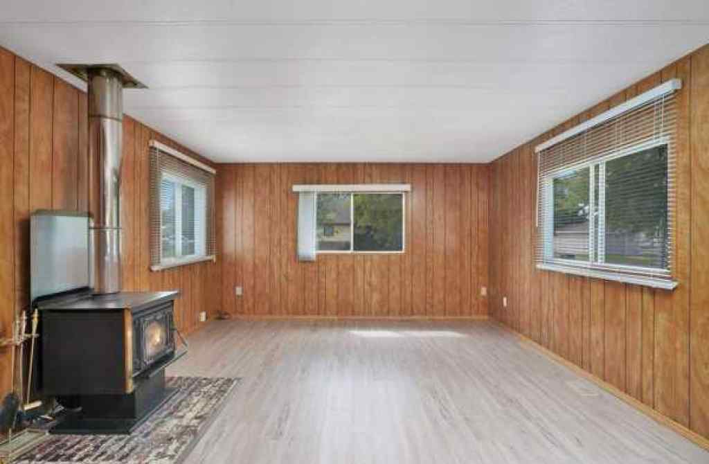 MLS® A2255449 - 5105 46 Street  in NONE Rimbey, Residential