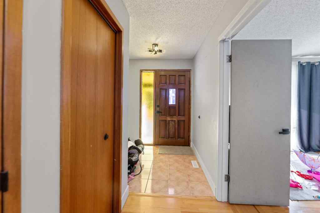 MLS® A2255450 - 83 Templevale Way NE in Temple Calgary, Residential
