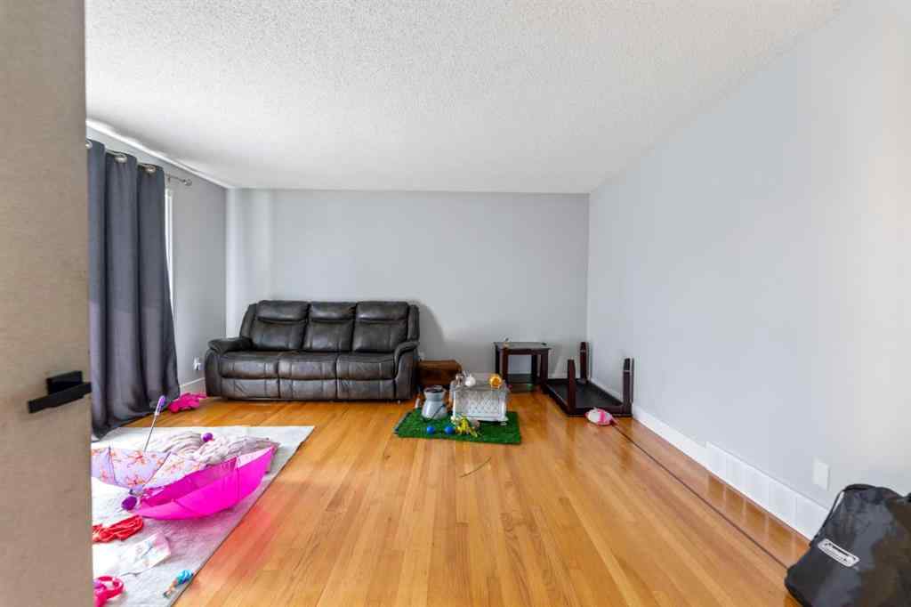 MLS® A2255450 - 83 Templevale Way NE in Temple Calgary, Residential