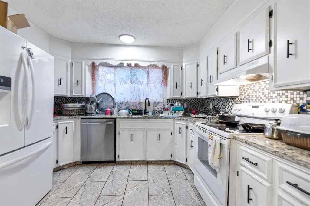 MLS® A2255450 - 83 Templevale Way NE in Temple Calgary, Residential