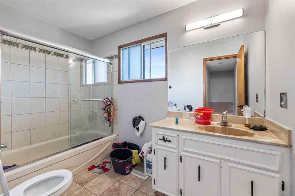 MLS® A2255450 - 83 Templevale Way NE in Temple Calgary, Residential