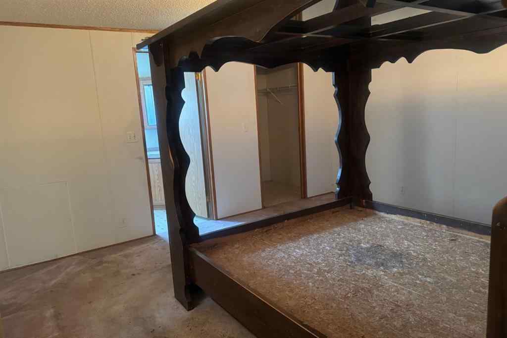 MLS® A2255452 - 9738 121 Avenue  in Crystal Ridge Grande Prairie, Residential