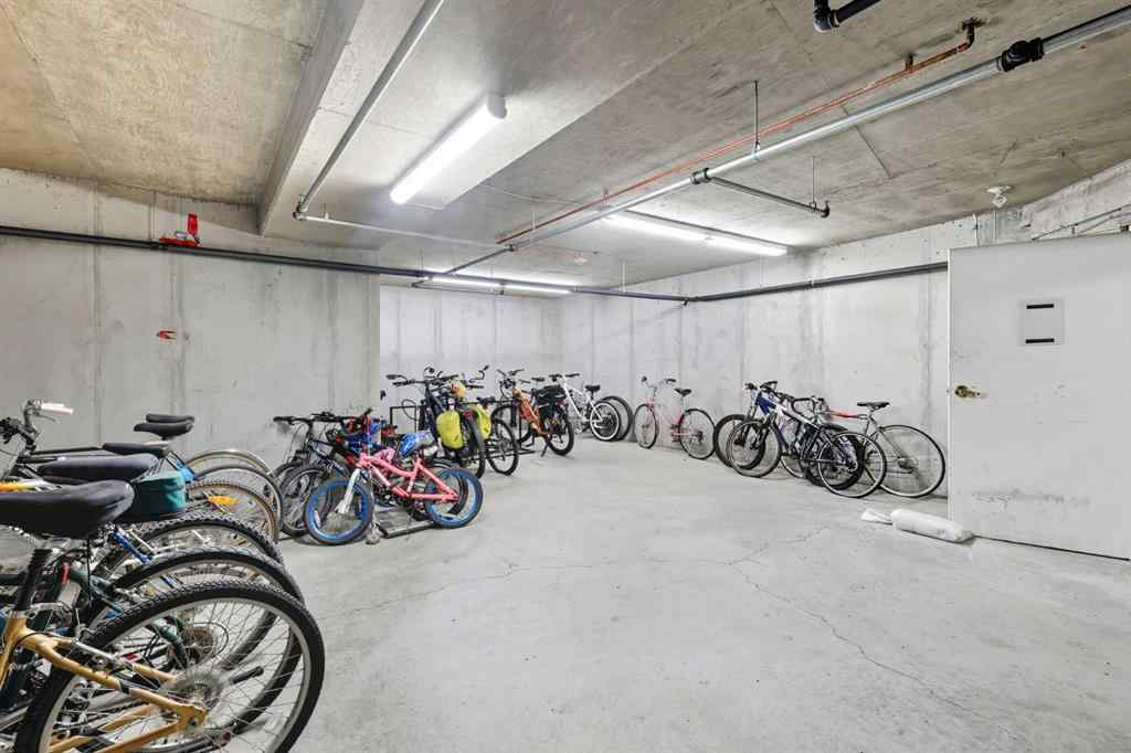 MLS® A2255454 - Unit #1211 7451 Springbank Boulevard SW in Springbank Hill Calgary, Residential