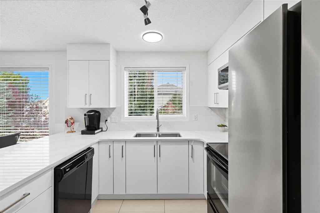 MLS® A2255454 - Unit #1211 7451 Springbank Boulevard SW in Springbank Hill Calgary, Residential