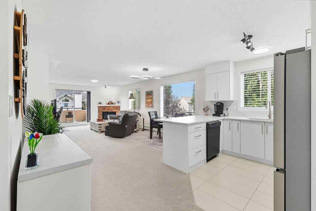 MLS® A2255454 - Unit #1211 7451 Springbank Boulevard SW in Springbank Hill Calgary, Residential
