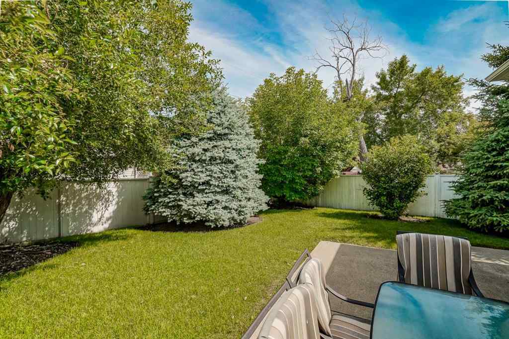 MLS® A2255459 - 7419 Huntertown Crescent NW in Huntington Hills Calgary, Residential