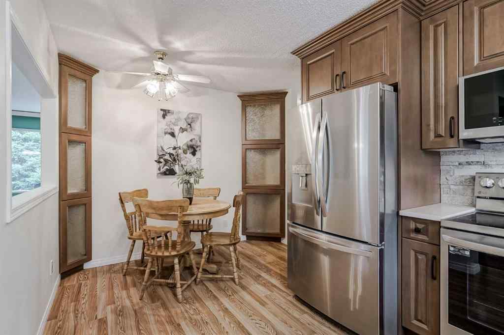 MLS® A2255459 - 7419 Huntertown Crescent NW in Huntington Hills Calgary, Residential