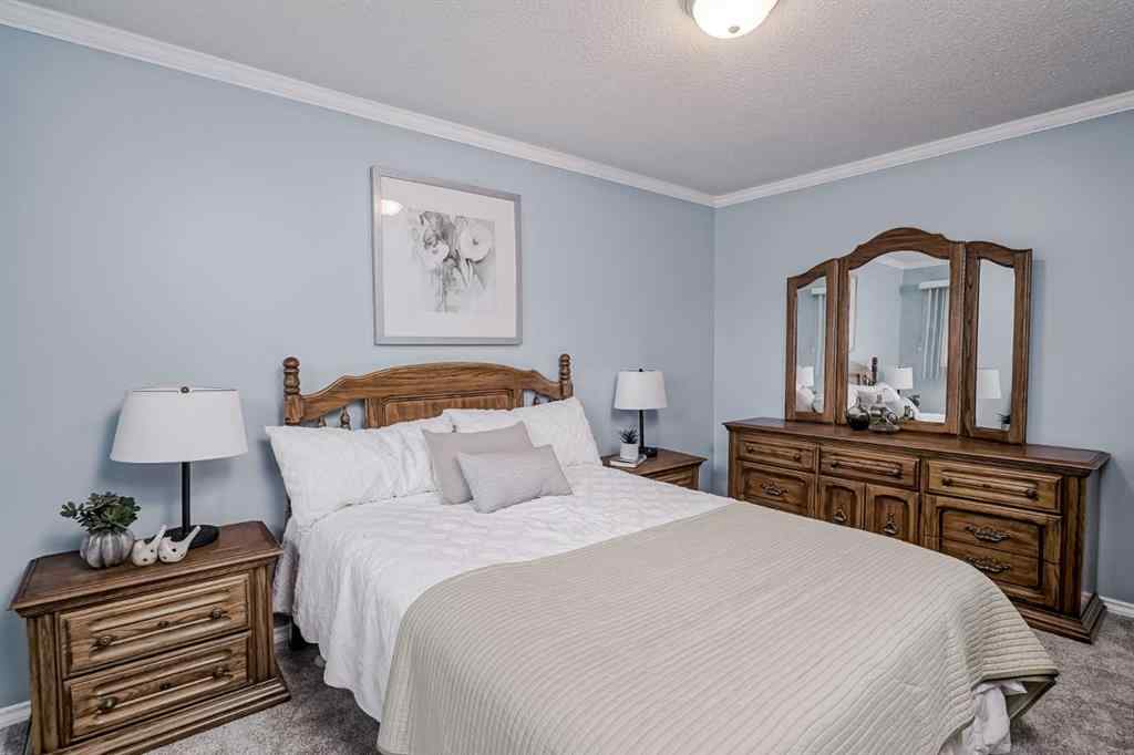 MLS® A2255459 - 7419 Huntertown Crescent NW in Huntington Hills Calgary, Residential