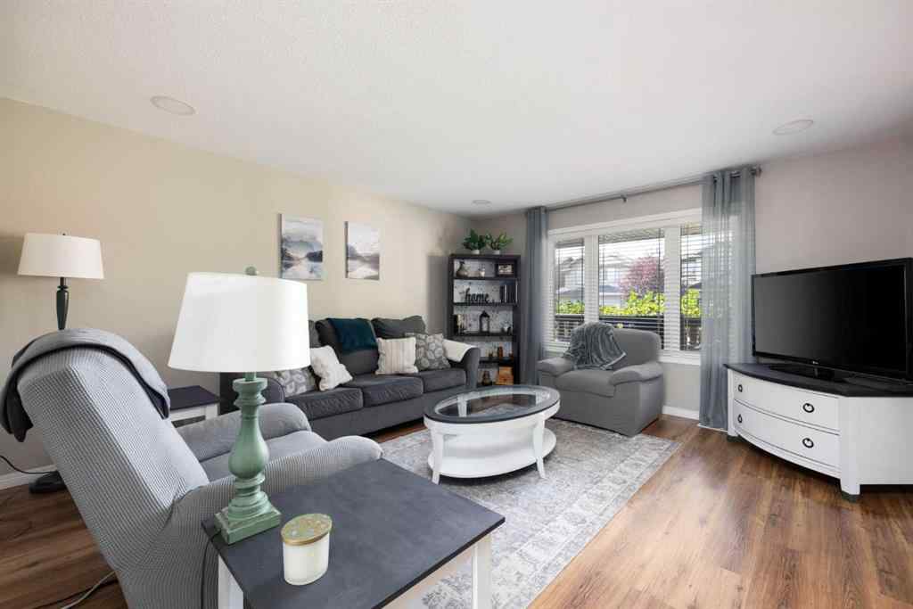 MLS® A2255460 - 225 Hawthorn Way  in Timberlea Fort McMurray, Residential