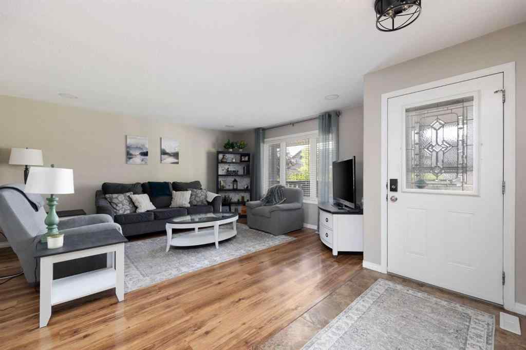 MLS® A2255460 - 225 Hawthorn Way  in Timberlea Fort McMurray, Residential
