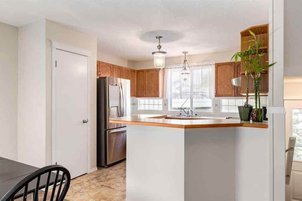 MLS® A2255462 - 53 PRESTWICK Rise SE in McKenzie Towne Calgary, Residential