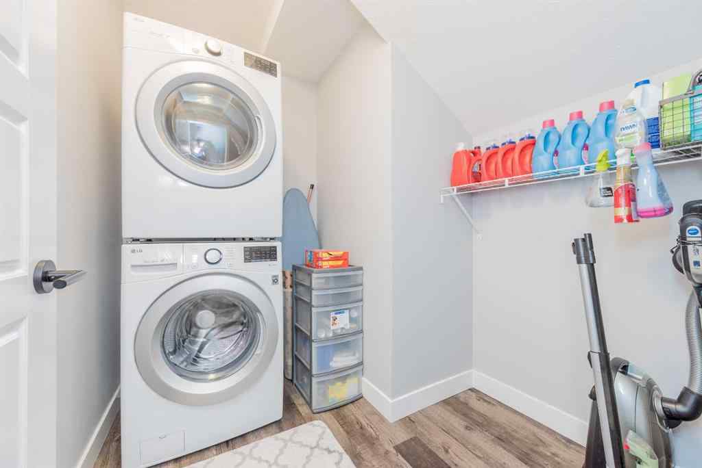 MLS® A2255463 - 8714 83 Avenue  in Fieldbrook Grande Prairie, Residential