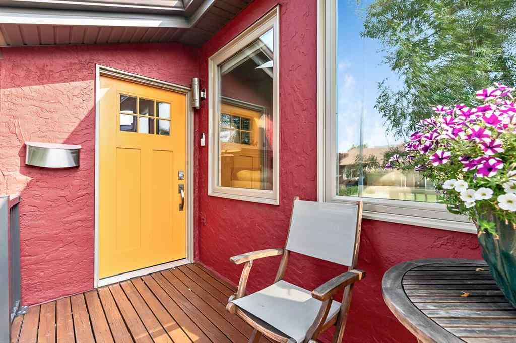MLS® A2255468 - 4004 46 Street SW in Glamorgan Calgary, Residential