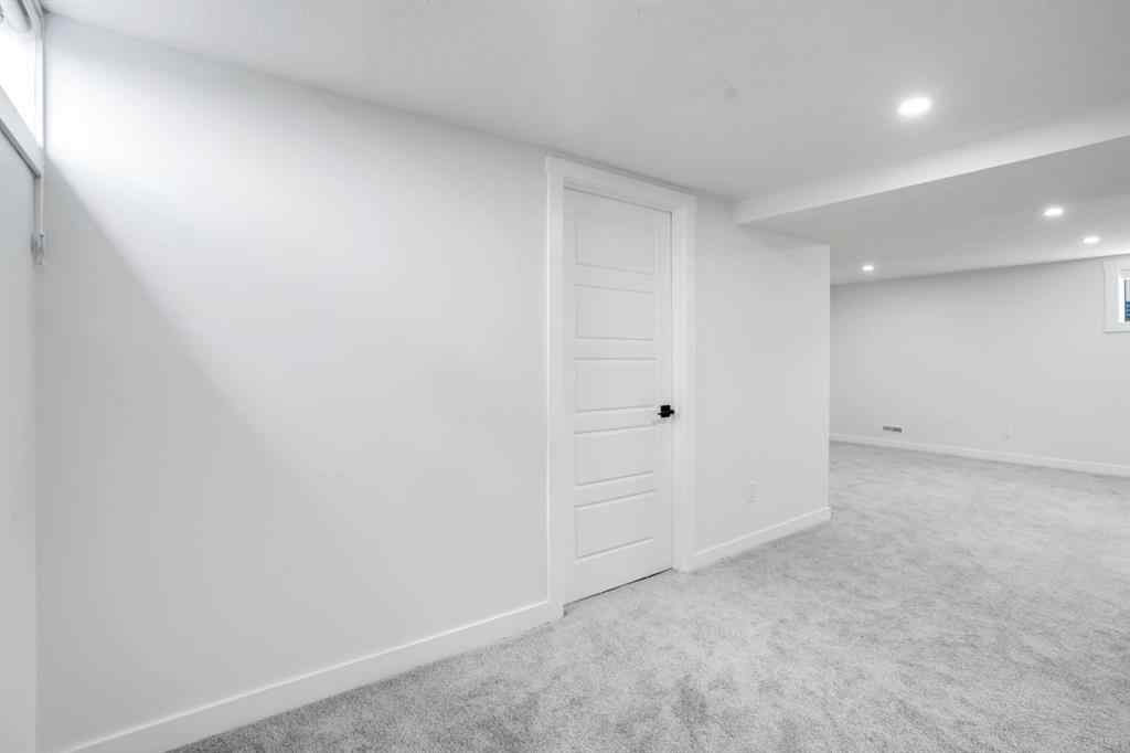 MLS® A2255471 - 264 Penbrooke Close SE in Penbrooke Meadows Calgary, Residential