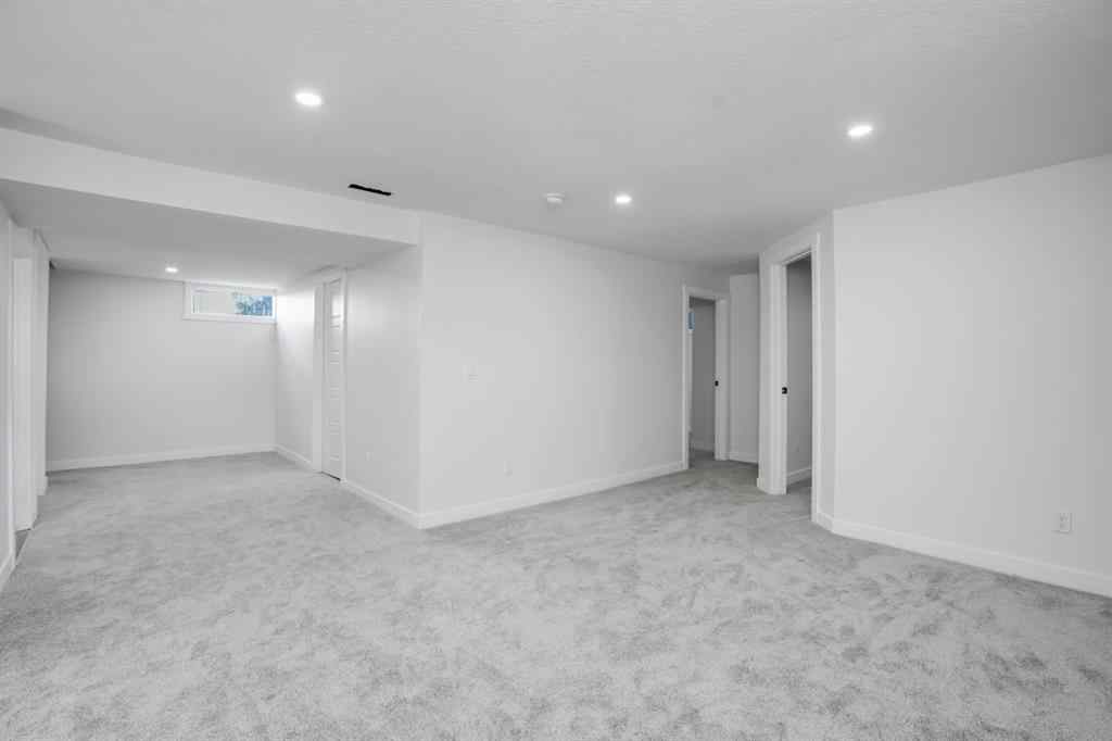 MLS® A2255471 - 264 Penbrooke Close SE in Penbrooke Meadows Calgary, Residential