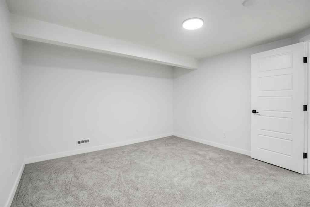 MLS® A2255471 - 264 Penbrooke Close SE in Penbrooke Meadows Calgary, Residential