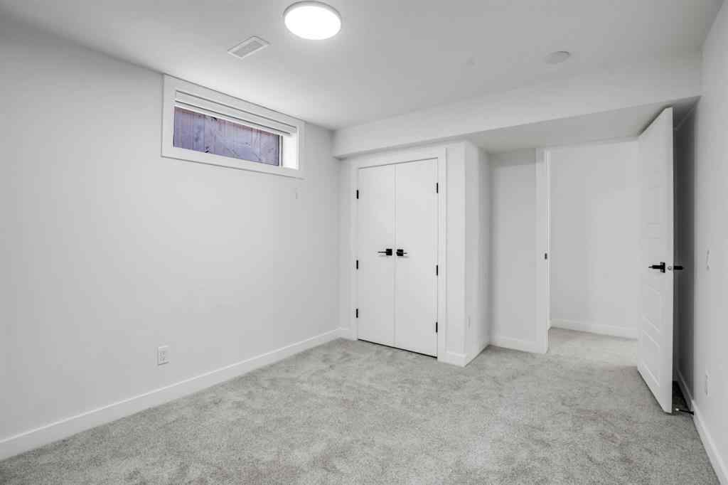 MLS® A2255471 - 264 Penbrooke Close SE in Penbrooke Meadows Calgary, Residential