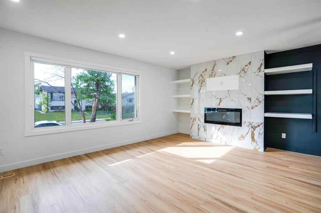 MLS® A2255471 - 264 Penbrooke Close SE in Penbrooke Meadows Calgary, Residential