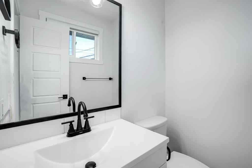 MLS® A2255471 - 264 Penbrooke Close SE in Penbrooke Meadows Calgary, Residential